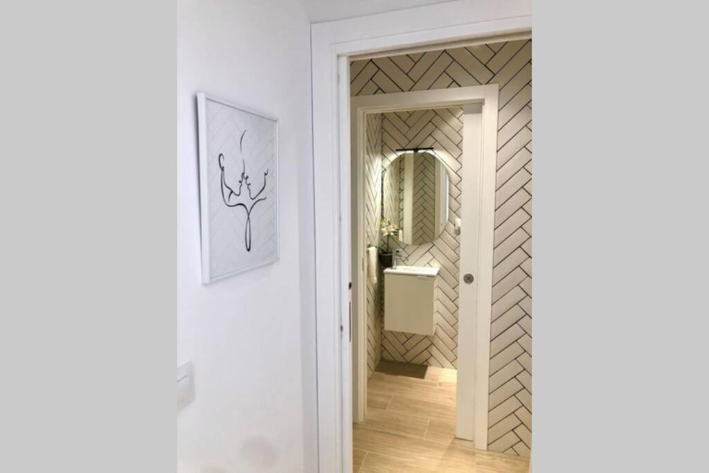 Gatu Premium Villa Libertad, Preferente Mayores De 25 Anos Y Familias Cadiz Ngoại thất bức ảnh