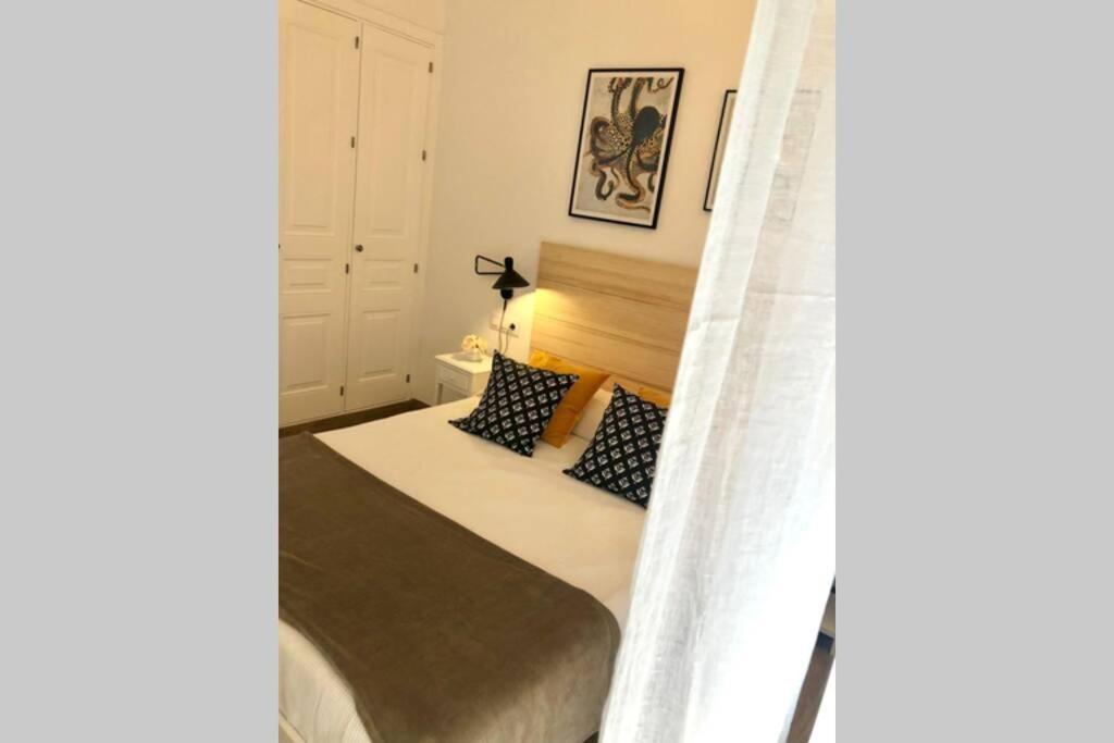 Gatu Premium Villa Libertad, Preferente Mayores De 25 Anos Y Familias Cadiz Ngoại thất bức ảnh