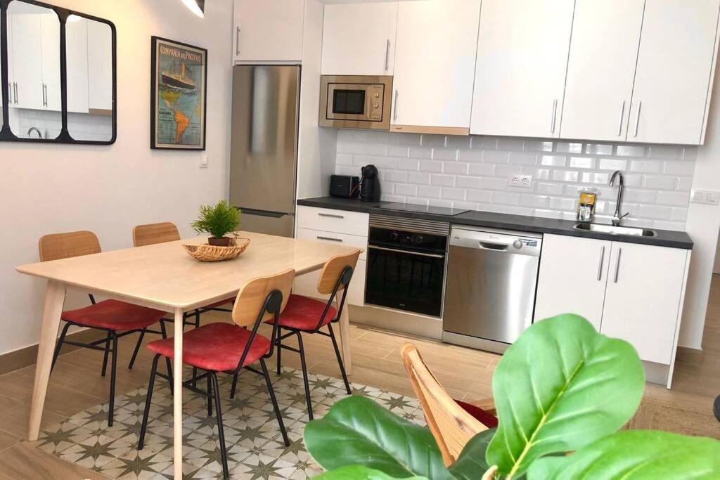 Gatu Premium Villa Libertad, Preferente Mayores De 25 Anos Y Familias Cadiz Ngoại thất bức ảnh